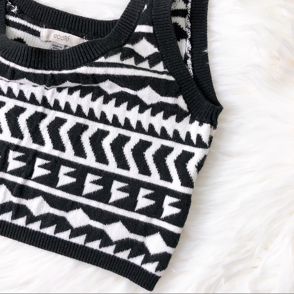 Ecote Women Sz S Med Aztec Tribal Print tank top - Picture 3 of 6